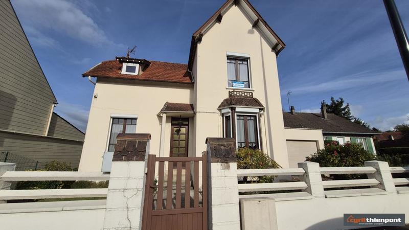 Maison - 90 m² - 4 pièces