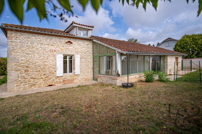 Maison - 170 m² - 9 pièces