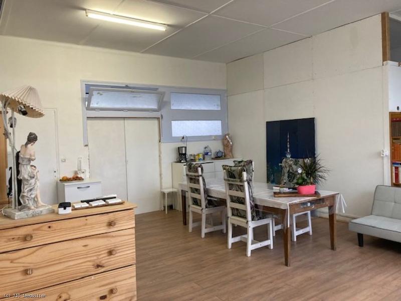 Demeure - 205 m² - 6 pièces