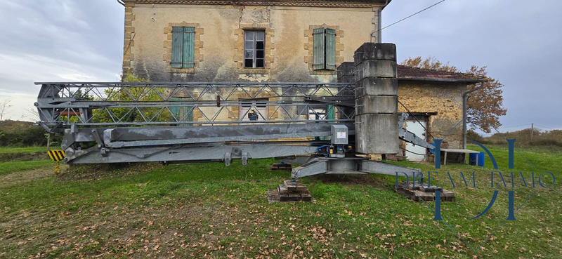 Maison - 200 m² - 9 pièces