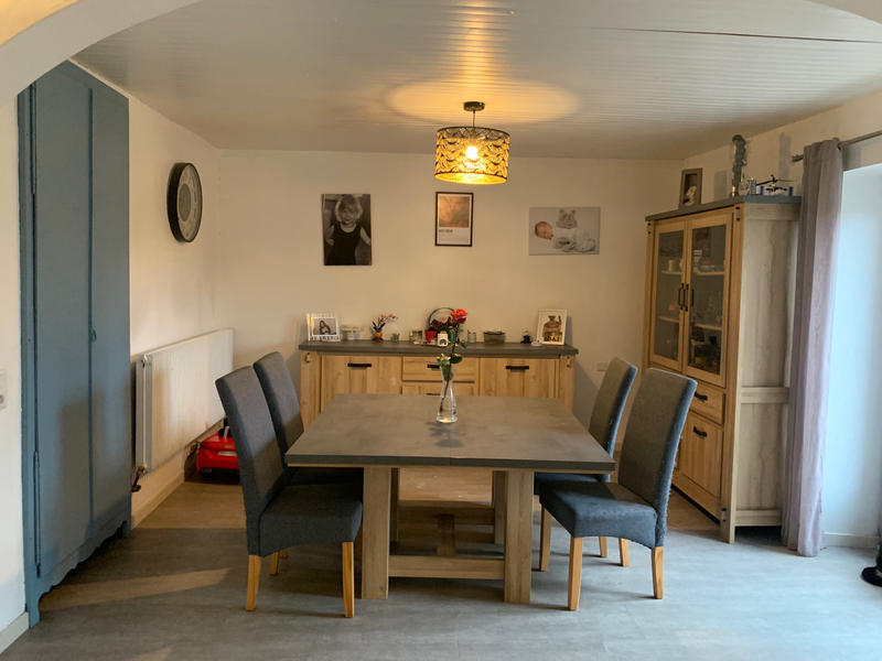 Maison - 221 m² - 7 pièces