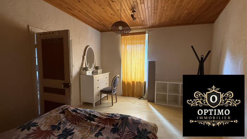 Maison - 450 m² - 12 pièces