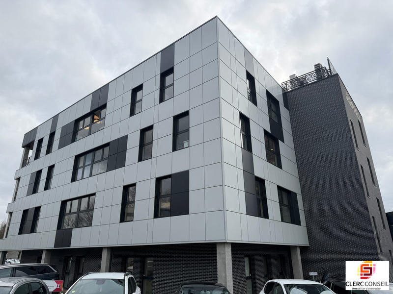 Bureau - 228 m²