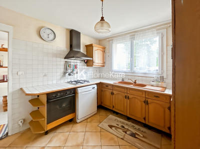 Maison - 200 m² - 8 pièces