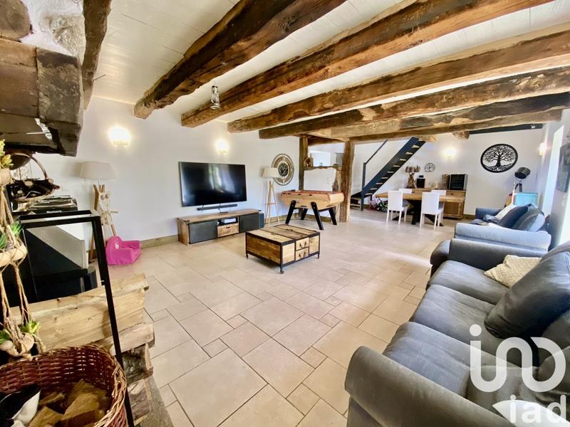 Maison - 241 m² - 10 pièces