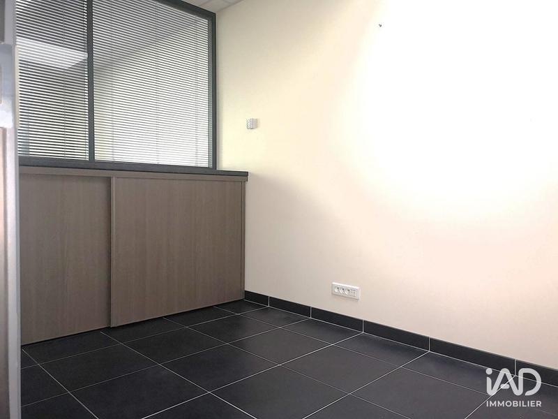 Bureau - 97 m²