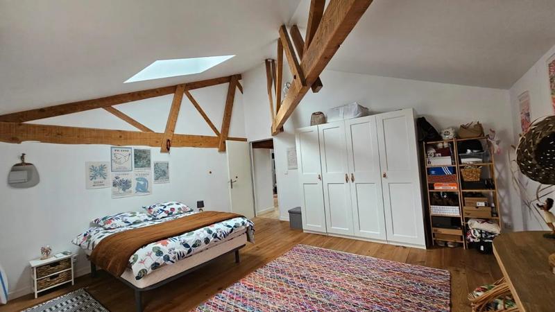 Maison - 285 m² - 11 pièces