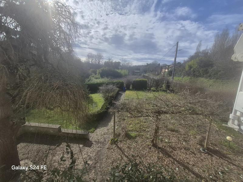 Maison - 220 m² - 8 pièces