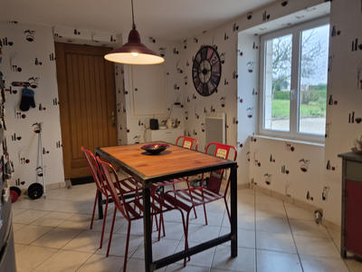 Maison - 87 m² - 5 pièces