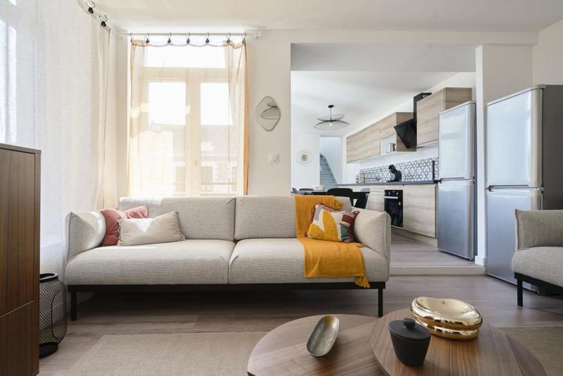 Appartement - 140 m² - 8 pièces