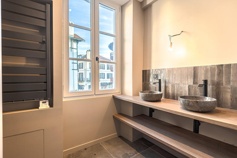 Appartement - 113 m² - 6 pièces