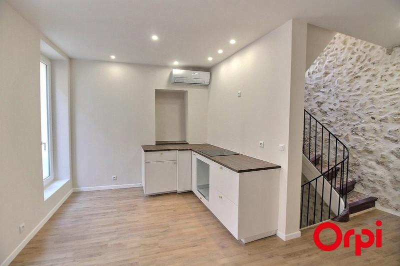 Appartement - 100 m² - 4 pièces