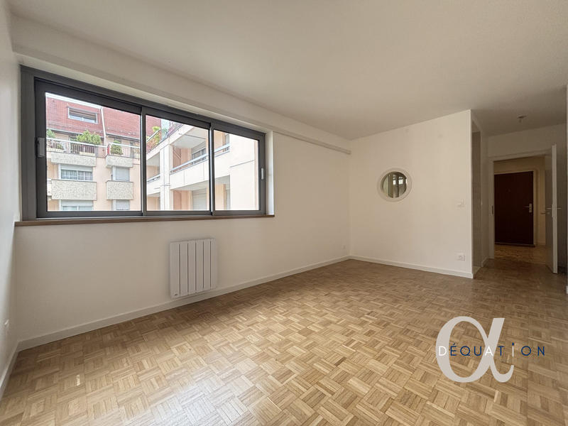 Appartement - 111 m² - 3 pièces