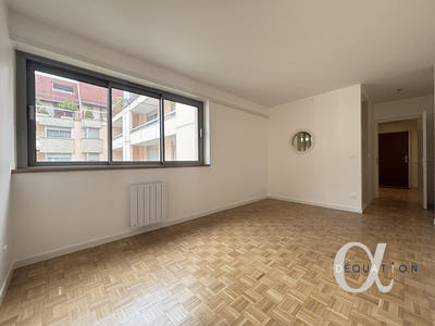 Appartement - 111 m² - 3 pièces
