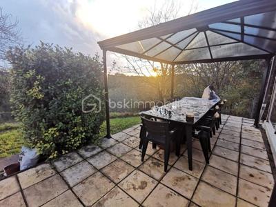 Maison - 102 m² - 6 pièces