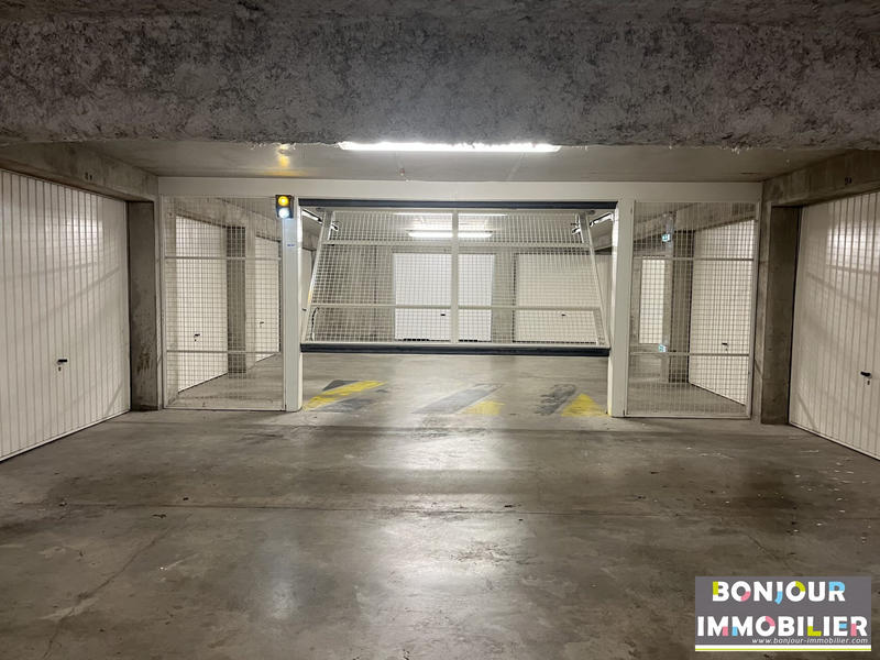 Parking / Garage - 15 m²