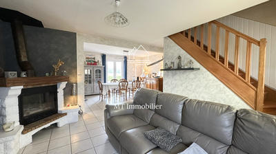 Maison - 104 m² - 5 pièces