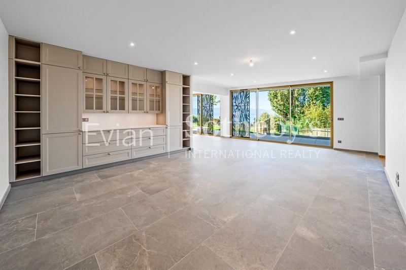 Appartement - 282 m² - 6 pièces