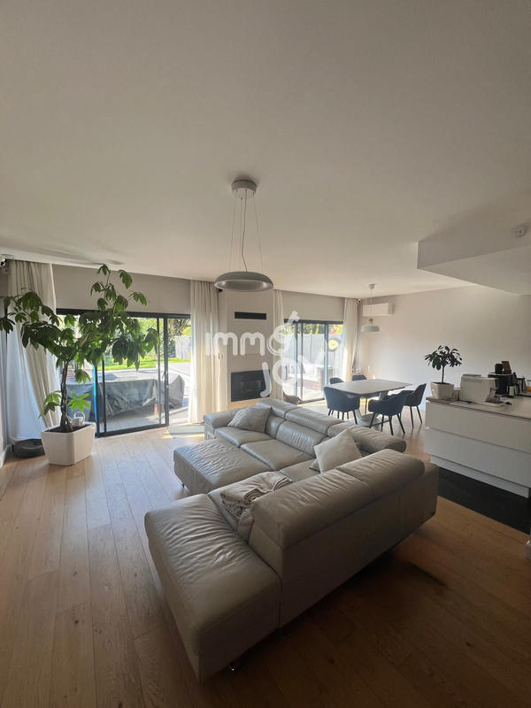 Villa - 173 m² - 5 pièces