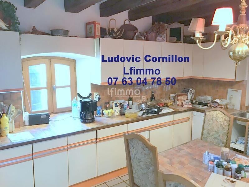 Maison - 210 m² - 8 pièces