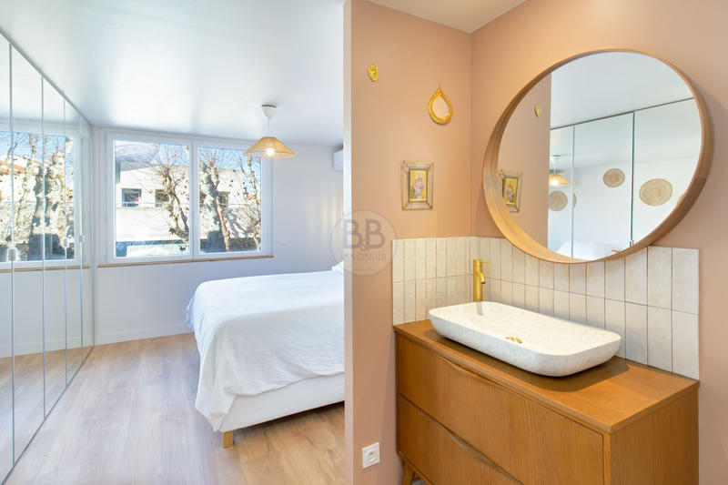 Appartement - 160 m² - 5 pièces