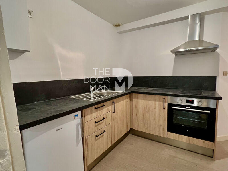 Immeuble - 98 m² - 5 pièces