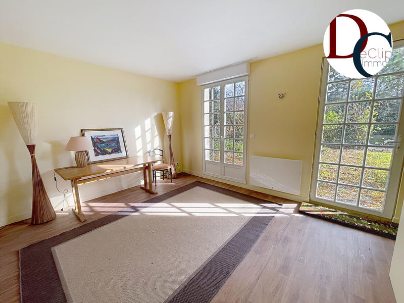 Maison - 137 m² - 5 pièces