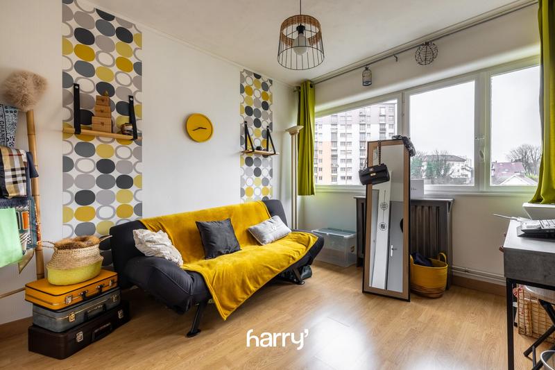 Appartement - 84 m² - 4 pièces