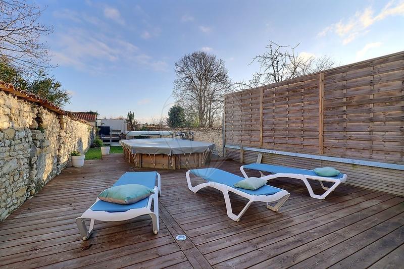 Maison - 162 m² - 6 pièces