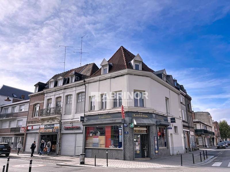 Immeuble - 160 m² - 5 pièces