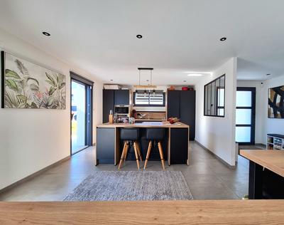 Maison - 136 m² - 5 pièces