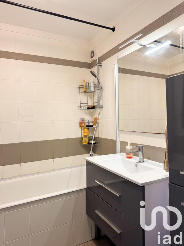 Appartement - 93 m² - 5 pièces