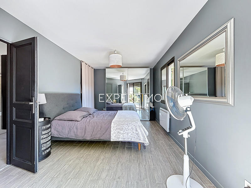 Maison - 195 m² - 6 pièces