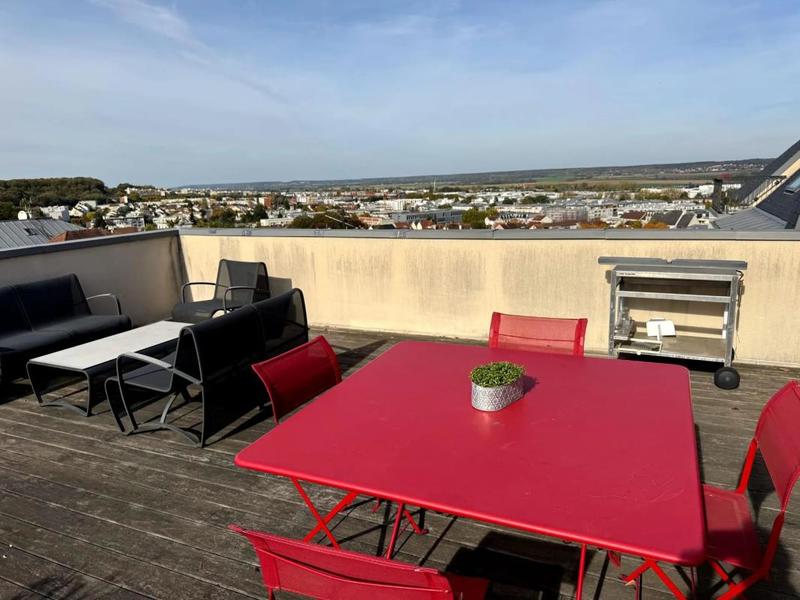 Penthouse - 125 m² - 5 pièces