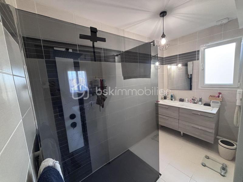 Maison - 114 m² - 5 pièces