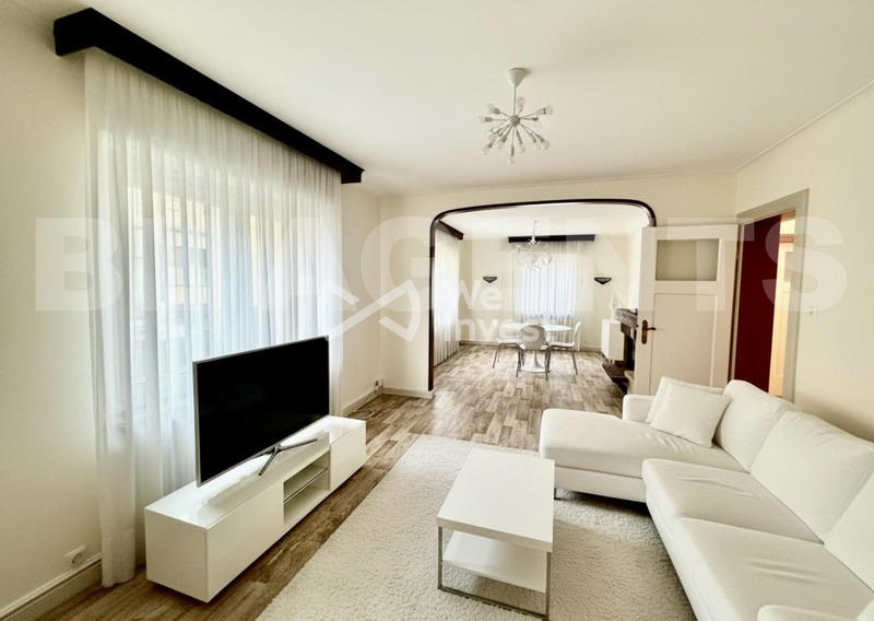 Appartement - 80 m² - 2 pièces