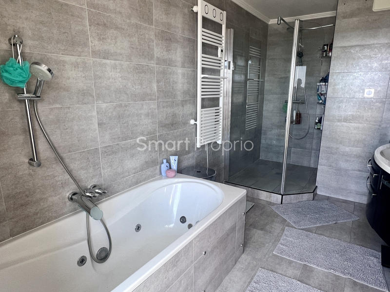 Appartement - 112 m² - 4 pièces