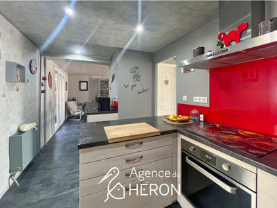 Propriété - 105 m² - 5 pièces