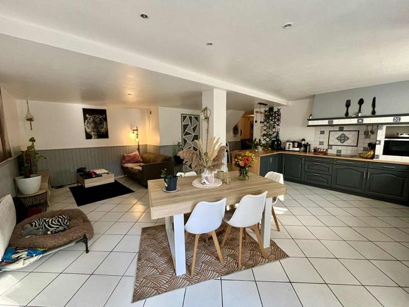 Maison - 130 m² - 5 pièces