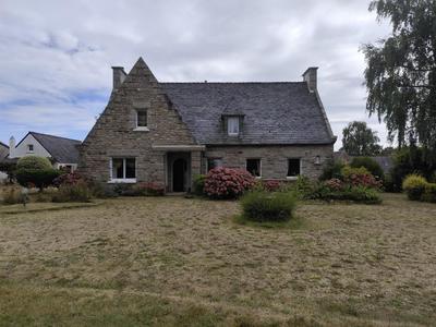 Maison - 196 m² - 7 pièces