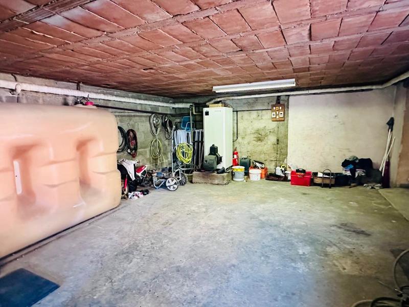 Propriété - 195 m² - 8 pièces