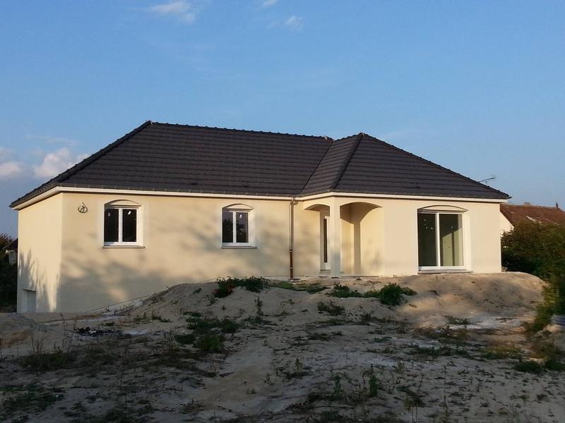 Maison - 90 m² - 5 pièces