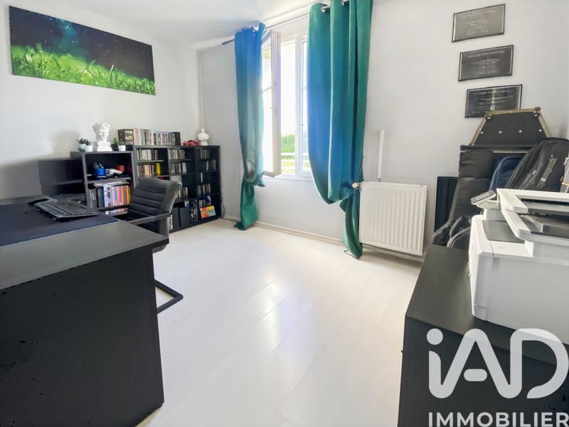 Maison - 99 m² - 5 pièces