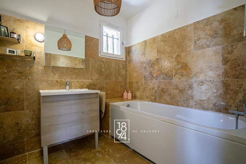 Maison - 122 m² - 5 pièces