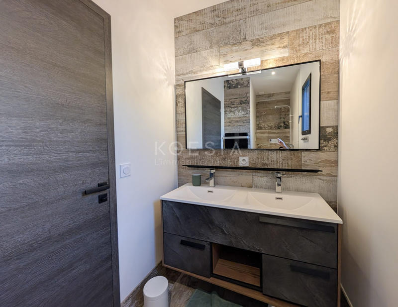 Maison - 111 m² - 5 pièces