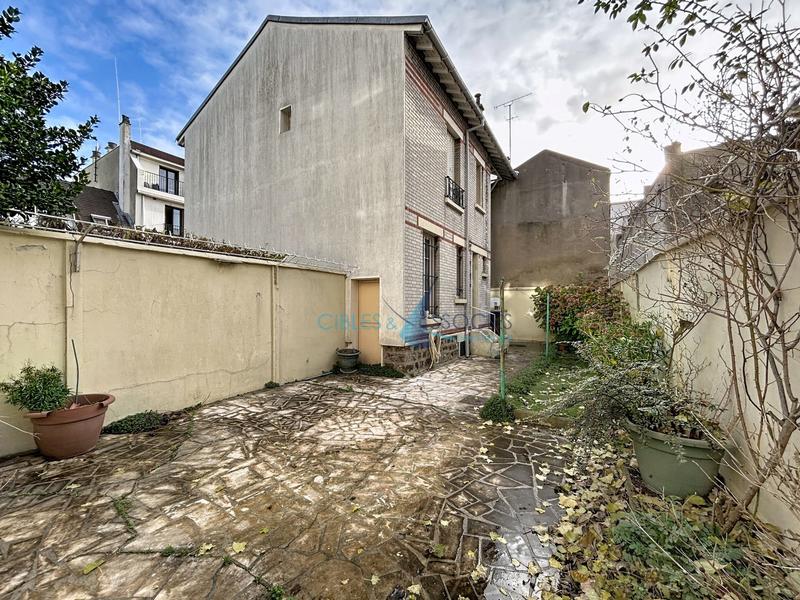 Maison ancienne - 87 m² - 4 pièces