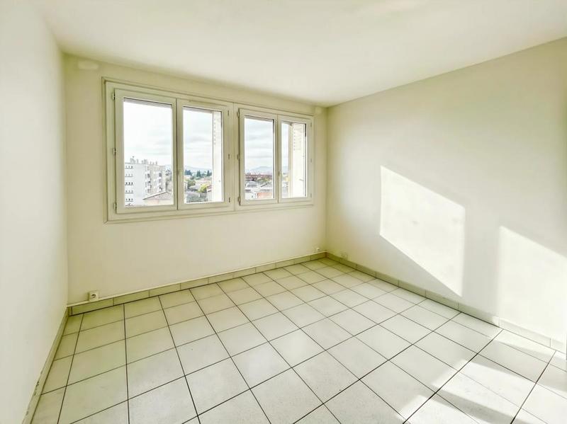 Appartement - 88 m² - 5 pièces