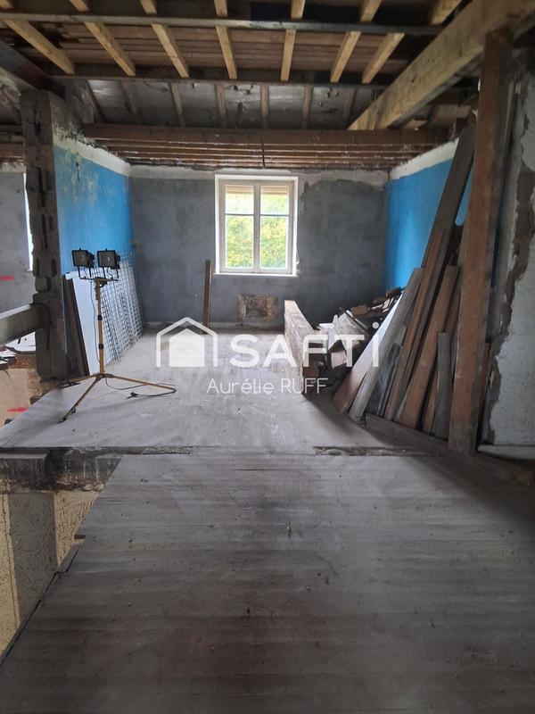 Maison - 850 m² - 1 pièce