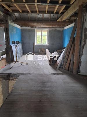 Maison - 850 m² - 1 pièce