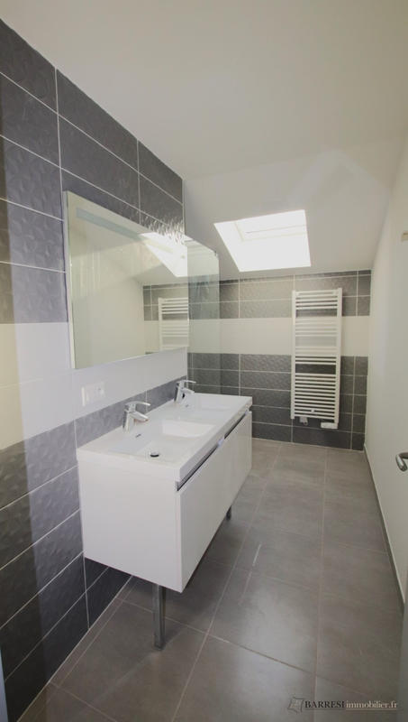 Appartement - 92 m² - 4 pièces